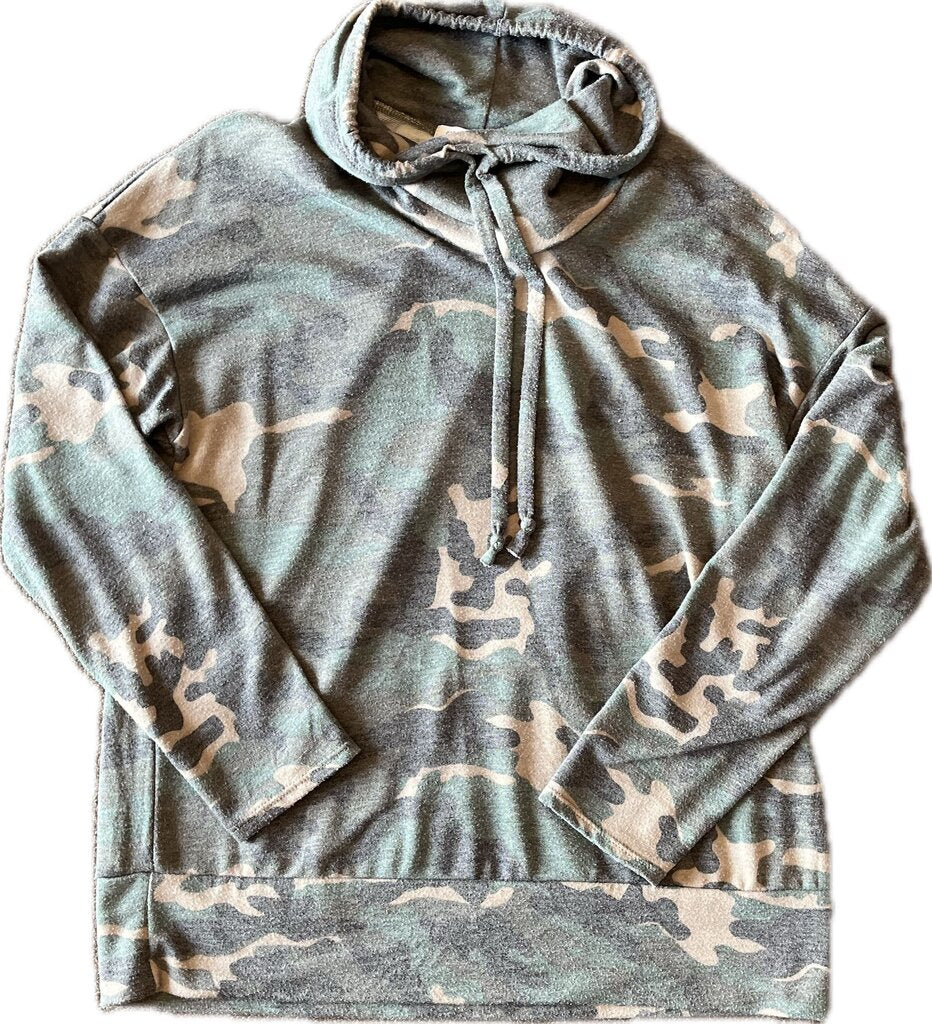 GREEN ENVELOPE WOMEN'S TOPS