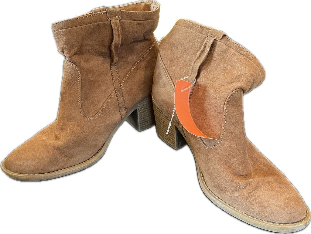 CHARLETTE ROUSE WOMEN'S FOOTWEAR 9