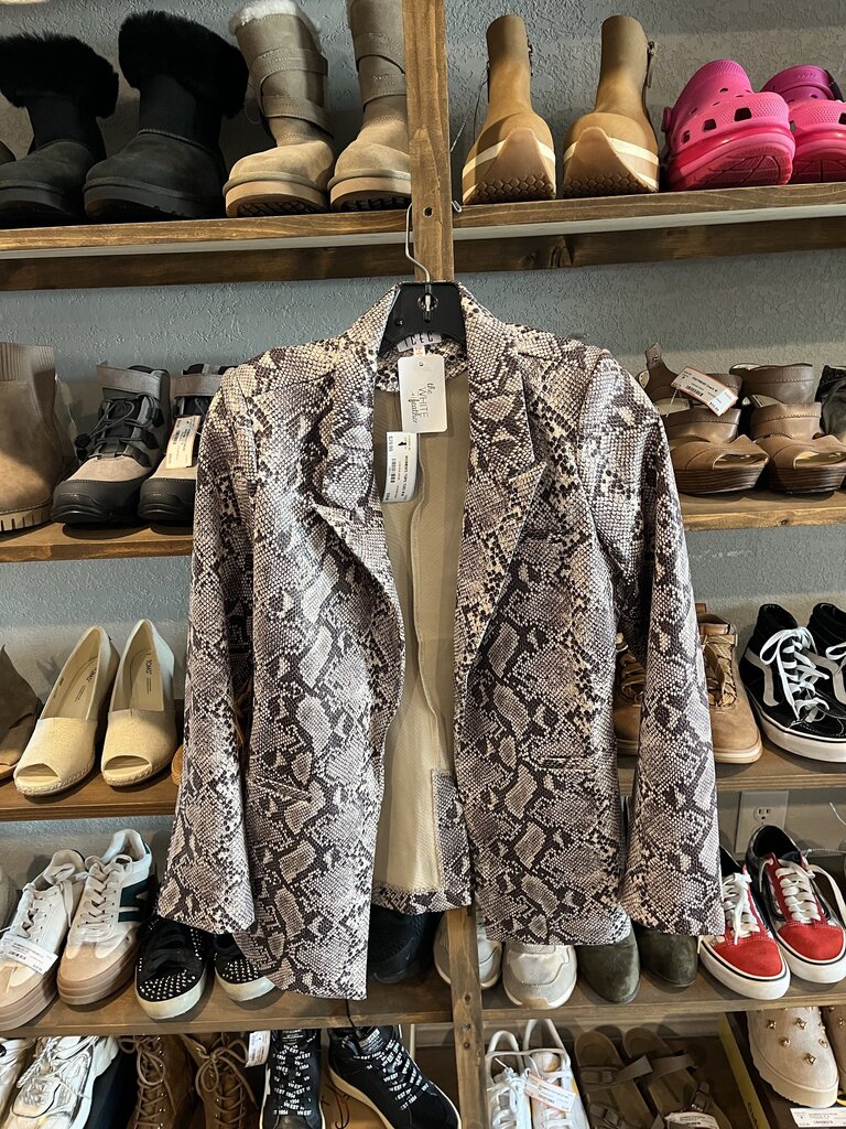 TCEC WOMEN'S TOPS M
