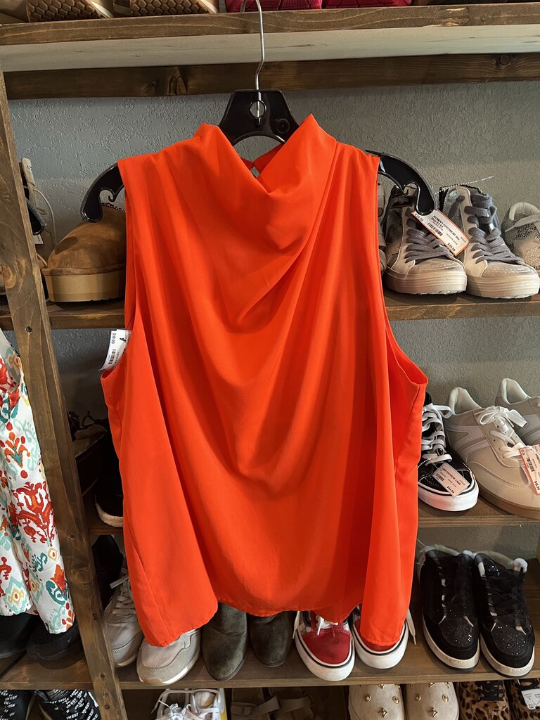 Entro WOMEN'S TOPS L