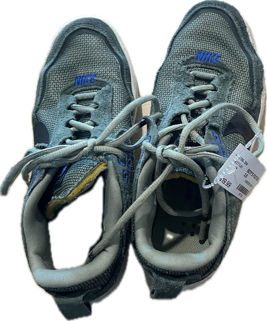 NIKE BOY'S FOOTWEAR 3.5