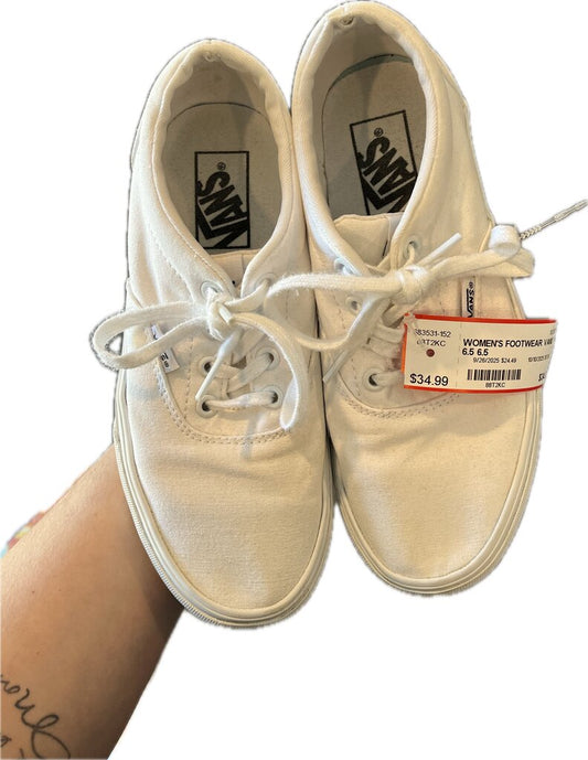 VANS WOMEN'S FOOTWEAR 6.5