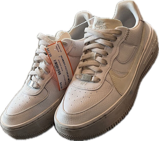 NIKE WOMEN'S FOOTWEAR 7