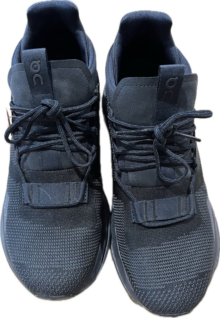 oncloud WOMEN'S FOOTWEAR 9.5