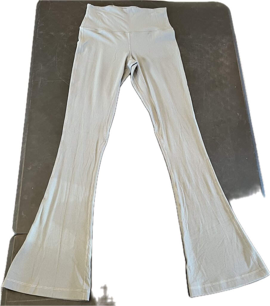 Lulu Lemon WOMEN'S PANTS 4/6?