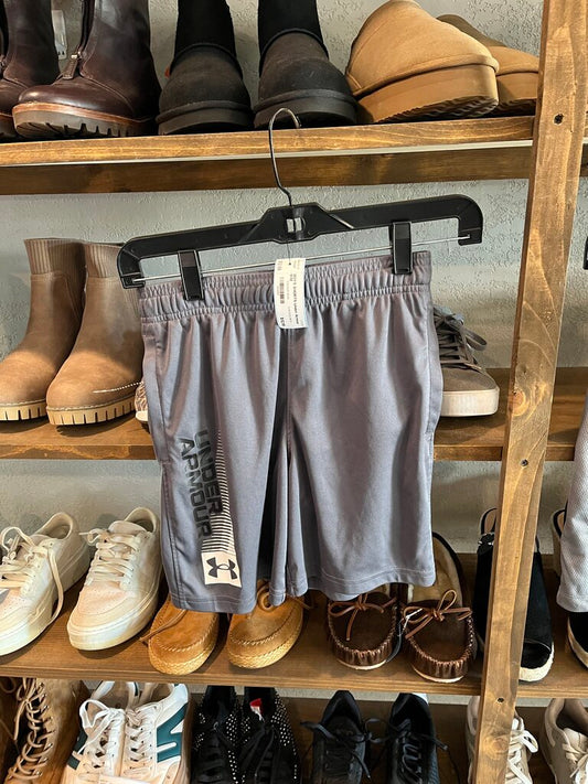 Under Armour BOY'S SHORTS M