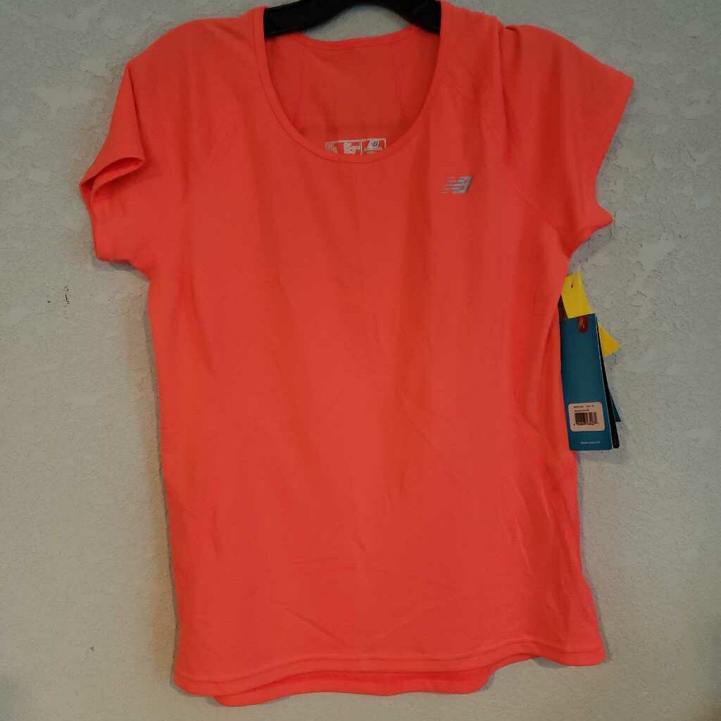 New Balance women TOPS M